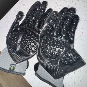 Pet Grooming Gloves for Dogs with Bonus- Black-NWT